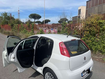 Usato 2015 Fiat Punto 1.2 Diesel 75 CV (6.300 €)