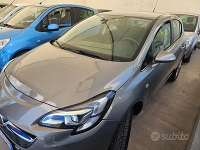 Usato 2015 Opel Corsa 1.2 Benzin 69 CV (7.900 €)
