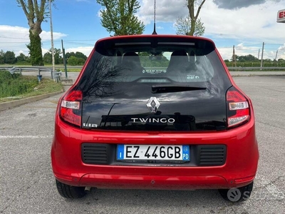 Usato 2015 Renault Twingo 1.0 Benzin 69 CV (8.500 €)
