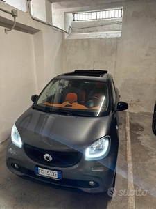 Usato 2015 Smart ForFour Benzin (12.000 €)