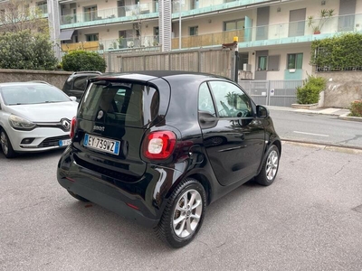 Usato 2015 Smart ForTwo Coupé 1.0 Benzin 71 CV (8.200 €)