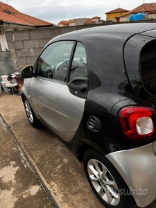 Usato 2015 Smart ForTwo Coupé Benzin (7.500 €)