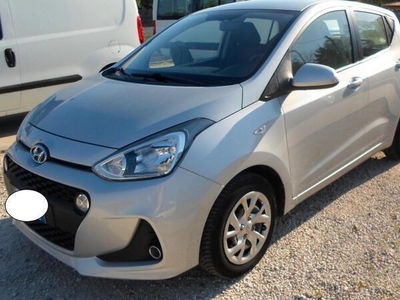 Usato 2016 Hyundai i10 1.2 Benzin 87 CV (8.600 €)