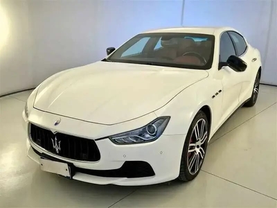 Usato 2016 Maserati Ghibli 3.0 Diesel 275 CV (25.500 €)