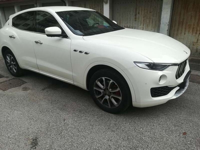 Usato 2016 Maserati Levante 3.0 Diesel 275 CV (31.700 €)