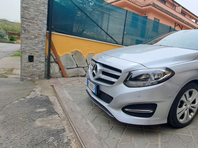 Usato 2016 Mercedes B200 2.1 Diesel 136 CV (15.000 €)