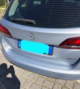 Usato 2016 Opel Astra Benzin (12.500 €)
