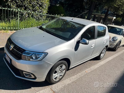 Usato 2017 Dacia Sandero Benzin (6.500 €)