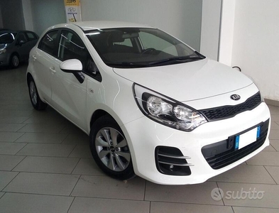 Usato 2017 Kia Rio 1.1 Diesel 75 CV (8.990 €)