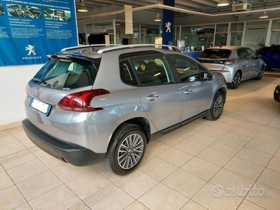 Usato 2017 Peugeot 2008 1.2 Benzin 82 CV (11.900 €)