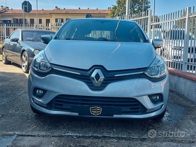 Usato 2017 Renault Clio IV 0.9 Benzin 90 CV (10.900 €)