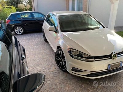 Usato 2017 VW Golf 1.6 Diesel 116 CV (17.190 €)