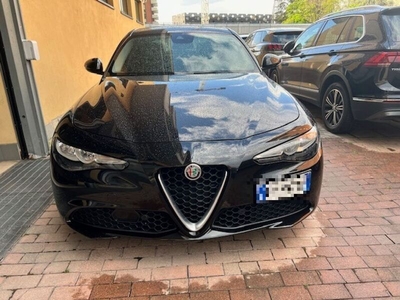 Usato 2018 Alfa Romeo Giulia 2.0 Benzin 200 CV (20.900 €)