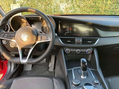 Usato 2018 Alfa Romeo Giulia 2.1 Diesel 180 CV (18.900 €)