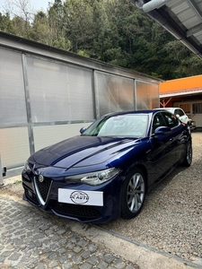 Usato 2018 Alfa Romeo Giulia 2.2 Diesel 210 CV (23.000 €)