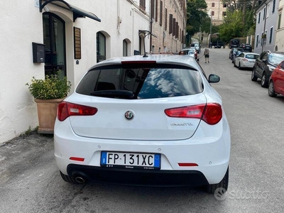 Usato 2018 Alfa Romeo Giulietta 1.6 Diesel 120 CV (9.500 €)