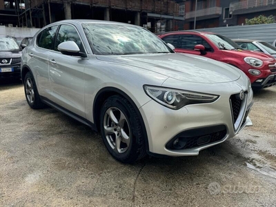 Usato 2018 Alfa Romeo Stelvio 2.1 Diesel 179 CV (16.800 €)