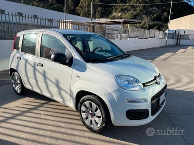 Usato 2018 Fiat Panda 1.2 Benzin 69 CV (9.890 €)