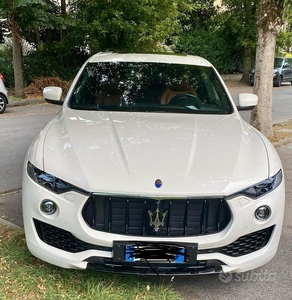 Usato 2018 Maserati Levante 3.0 Diesel 275 CV (39.900 €)