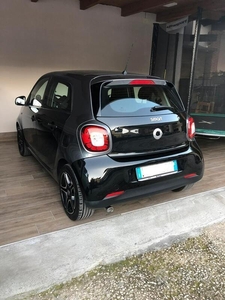 Usato 2018 Smart ForFour 0.9 Benzin 90 CV (15.000 €)