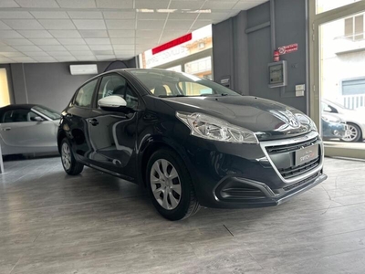 Usato 2019 Peugeot 208 1.2 Benzin 68 CV (10.490 €)