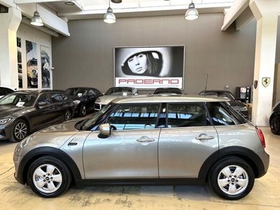 Usato 2020 Mini Cooper 1.5 Benzin 136 CV (15.500 €)