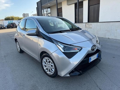 Usato 2020 Toyota Aygo 1.0 Benzin 72 CV (8.999 €)