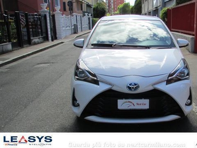 Usato 2020 Toyota Yaris Hybrid 1.5 El_Hybrid 73 CV (13.900 €)