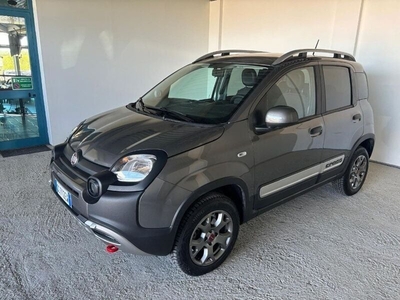Usato 2021 Fiat Panda 4x4 0.9 Benzin 84 CV (16.900 €)