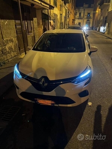 Usato 2021 Renault Clio V El_Hybrid (15.000 €)