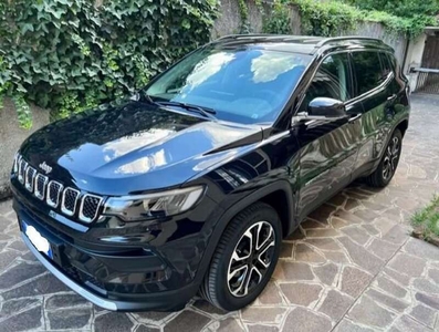 Usato 2022 Jeep Compass 1.3 Benzin 150 CV (30.000 €)