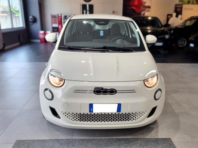 Usato 2023 Fiat 500 Benzin 118 CV (21.500 €)