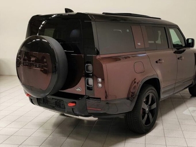 Usato 2023 Land Rover Defender El 300 CV (115.000 €)
