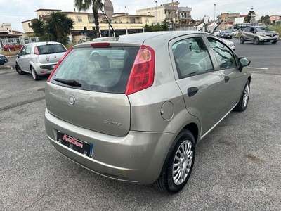 Venduto Fiat Grande Punto 5porte 1.2b. - auto usate in vendita