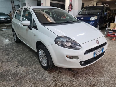 Venduto Fiat Punto 1.4 8V 5 porte Nat. - auto usate in vendita