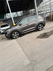 Venduto Hyundai Tucson ix35 2.0 CRDi . - auto usate in vendita