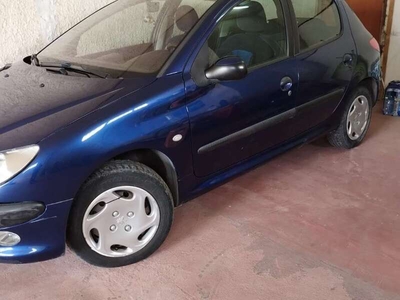 Venduto Peugeot 206 2065p 1.1 X-Line - auto usate in vendita