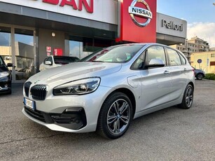 BMW 225 xe Active Tourer iPerformance aut. Plugin 4x4 Elettrica/Benzina