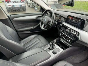 BMW SERIE 5 520d Touring Business XDRIVE aut - targa FP964PW