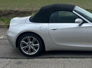 BMW Z4 2.2i cat Roadster Benzina