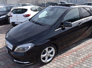 MERCEDES-BENZ B 200 CDI BlueEFFICIENCY Premium *Navi,Tetto,Xeno,Cruise Diesel