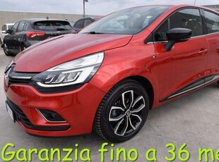 RENAULT Clio TCe 12V 90 CV 5 porte Moschino Intens *Navi,LED* Benzina