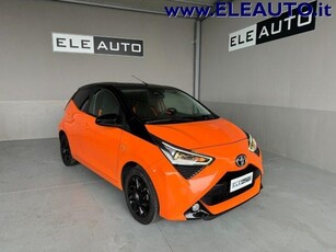 TOYOTA Aygo Connect 1.0 VVT-i 72 CV 5 porte X-Wave Orange Benzina