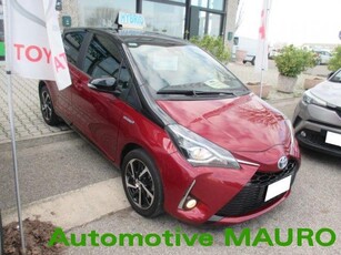 TOYOTA Yaris 1.5 Hybrid 5 porte Lounge Red - NEOPATENTATI Elettrica/Benzina