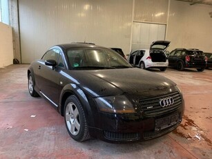 Usato 2000 Audi TT 1.8 Benzin 180 CV (9.900 €)