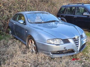 Usato 2004 Alfa Romeo GT 1.9 Diesel 150 CV (485 €)