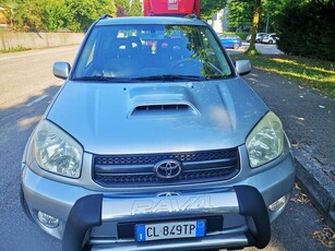 Usato 2004 Toyota RAV4 2.0 Diesel 116 CV (4.900 €)