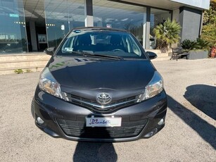 Usato 2013 Toyota Yaris 1.0 Benzin 69 CV (8.990 €)