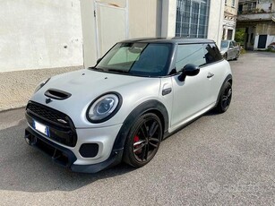 Usato 2017 Mini John Cooper Works 2.0 Benzin 231 CV (27.300 €)