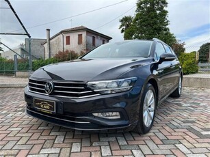 Volkswagen Passat Variant 2.0 TDI SCR EVO DSG Business usato